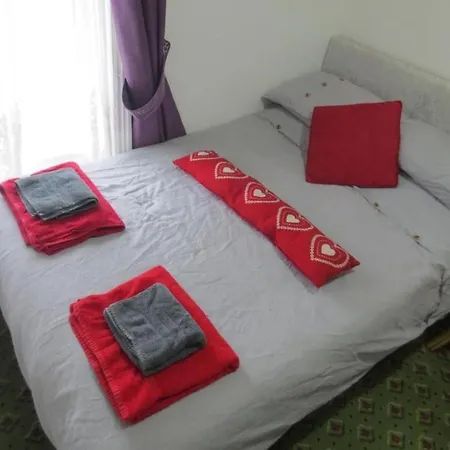 The Salendine Bed & Breakfast Blackpool