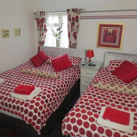 The Salendine 3* Blackpool