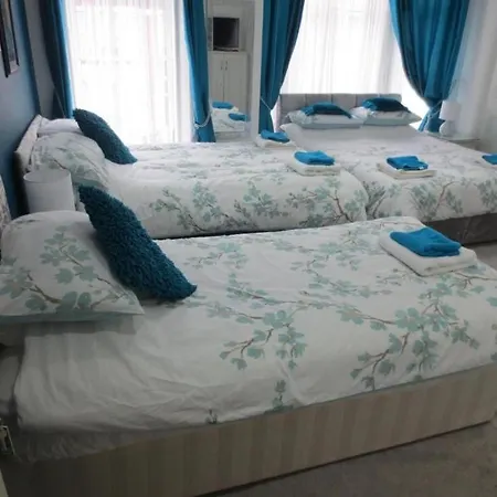 Bed & Breakfast The Salendine 3*