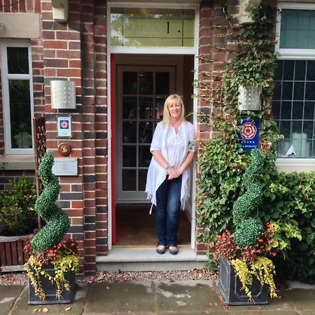 Number One St Lukes Bed & Breakfast Blackpool
