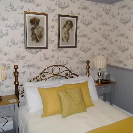 J's Mayfair 3* Blackpool