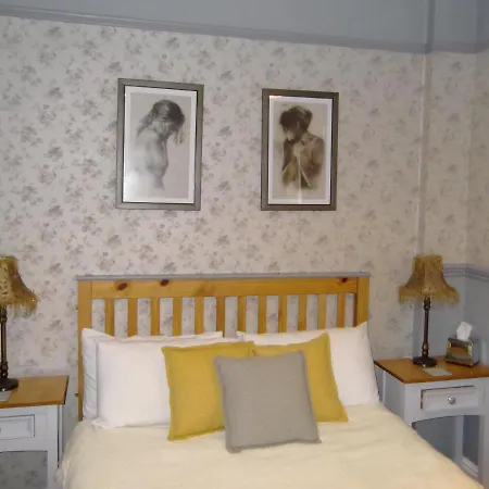J's Mayfair Guest house 3*