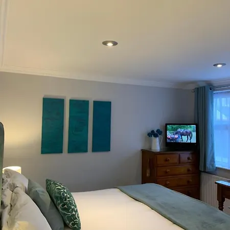 The Old Coach House Pensionat 4*