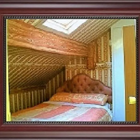 Summerville Bed & Breakfast 2*