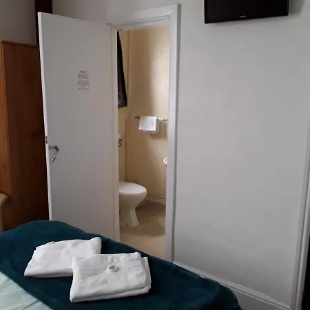 Royale Hotel