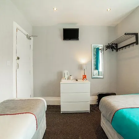 Bed & Breakfast Martells 2*