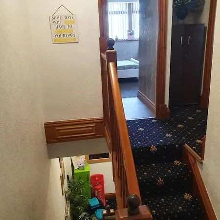 Bed and breakfast Golden Sands Hotel - St Chad'S Road