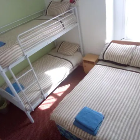 Myroomz Golden Hotel *