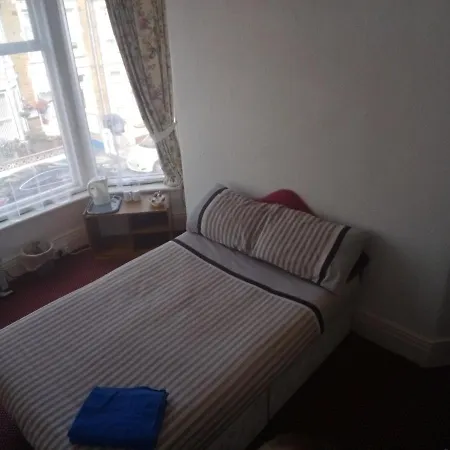 Myroomz Golden Hotel *