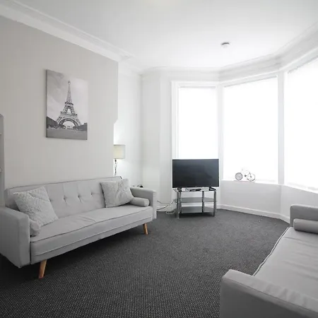 Egerton Choice - Town Centre - Modern And Spacious - Large Blackpool