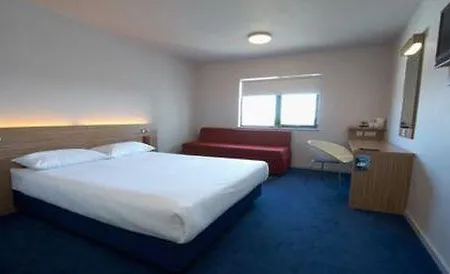 Travelodge South Shore Hotell 3*