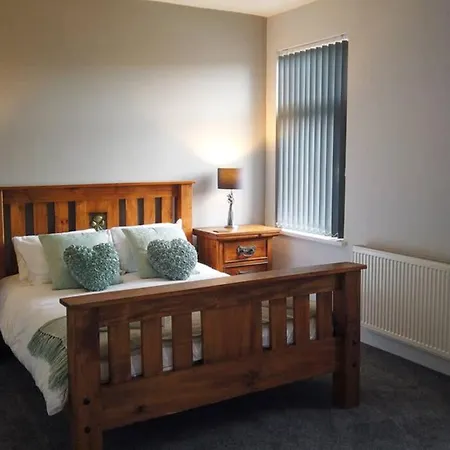 Holiday home Westcliffe House *