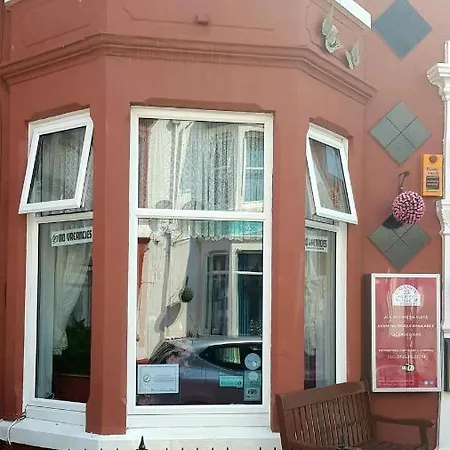 Guest house Grange House 3*