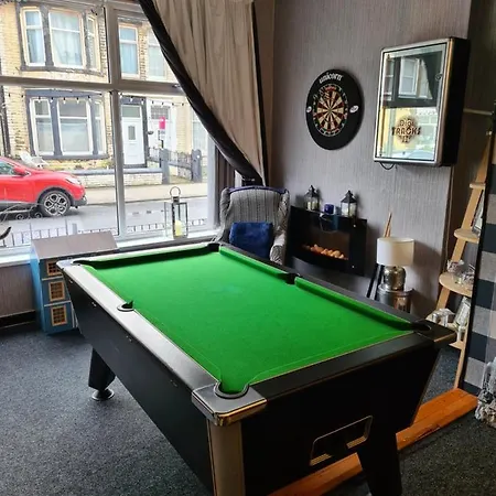 Bed & Breakfast Crompton House 2*