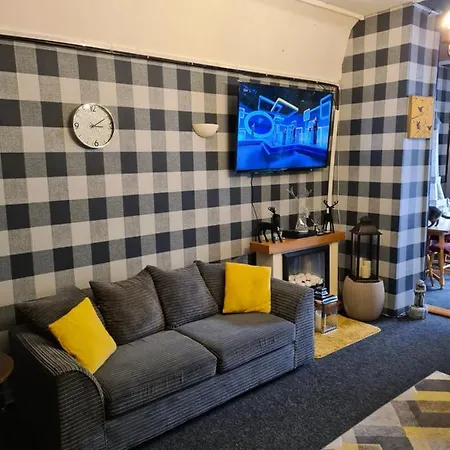 Crompton House 2* Blackpool