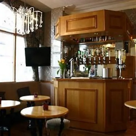 Oyo Abbey Hotel 4*