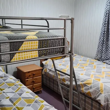Crompton House 2* Blackpool