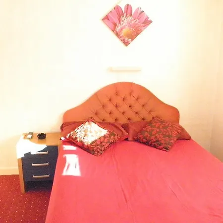 Bed & Breakfast New Douglas 3*