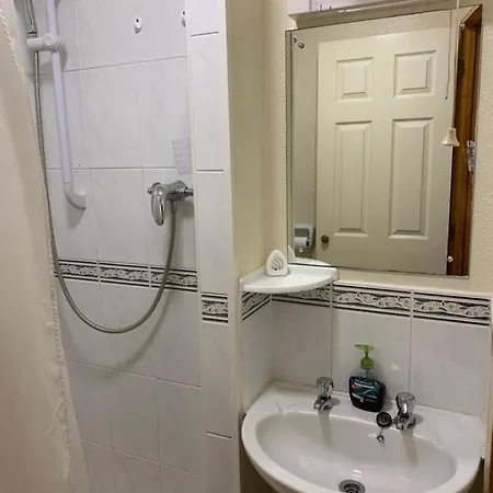 Bed and breakfast Alondra 3*