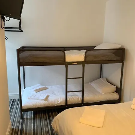 Pensjonat Cadeby 3*