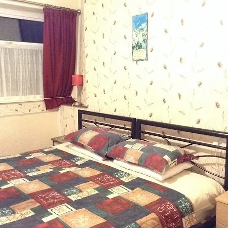 Guest house Hornby Villa- 4star B&b-couples & Families Only