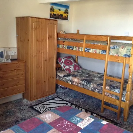 Hornby Villa- 4star B&b-couples & Families Only Guest house