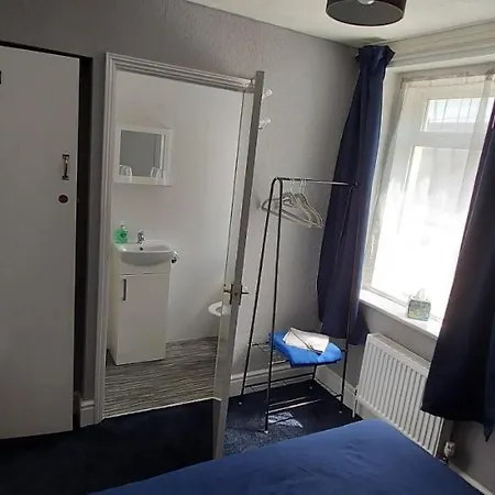 The Clevedon 3* Blackpool