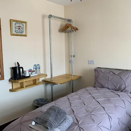 The Woodleigh Family Hotel Guest house *