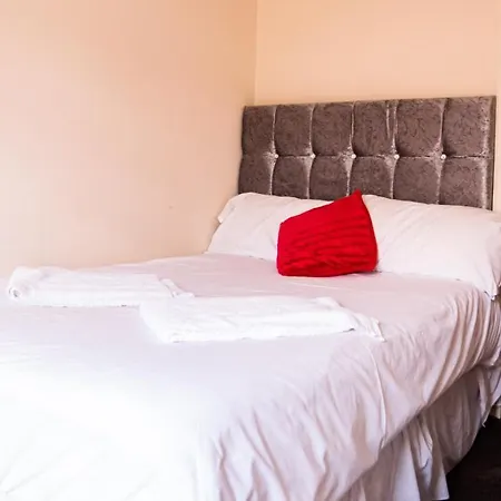 Hello Roomz - Pleasure Hotel Blackpool