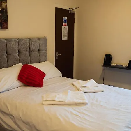 Hotel Hello Roomz - Pleasure 3*