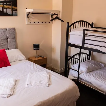 Hello Roomz - Pleasure Szálloda Blackpool