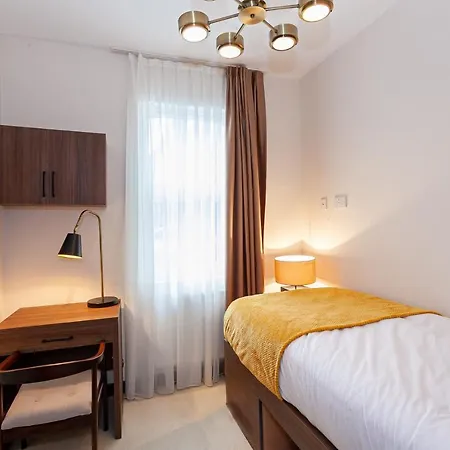 Balin Lonsdale Hotel