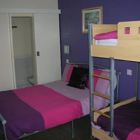 Heywood House Hotel 3*