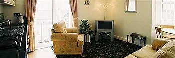 Hotel Burbage Limited 4*