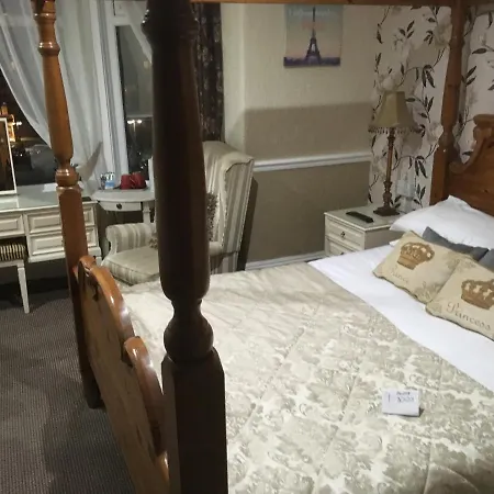 Benson - Small Families & Couples Only Bed & Breakfast 3*