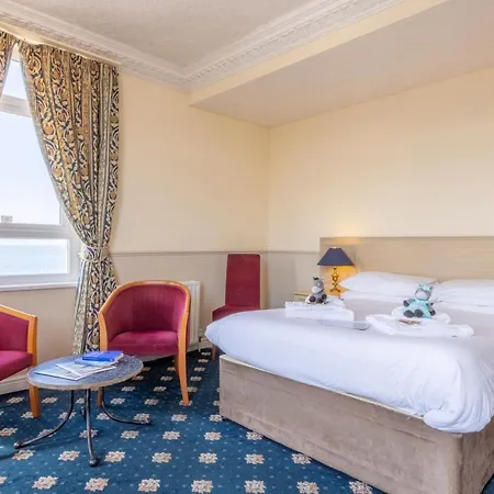 The Caledonian Tower 3* Blackpool