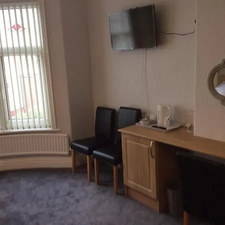 Beaucliffe Continental Guest house Blackpool
