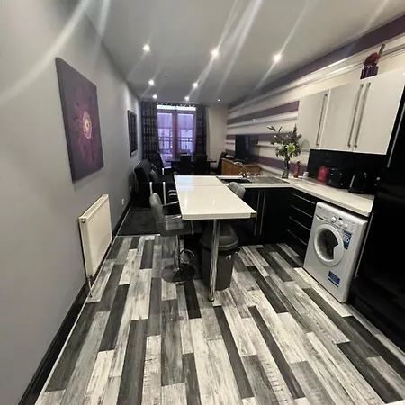 Boutique 2 Bed Grey Sleeps 10 Apartamento *