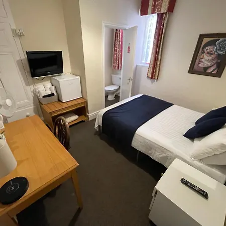 Gæstehus Victoria House - Self Catering Quiet - Adult Singles And Couples Only Blackpool