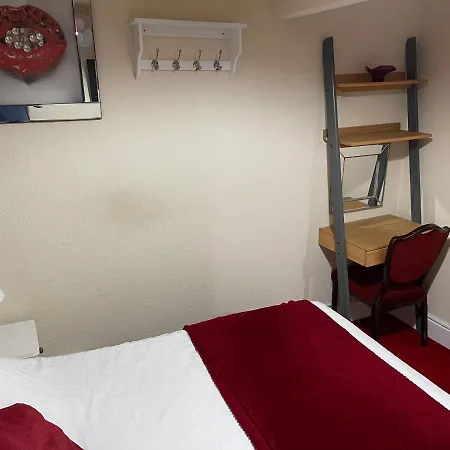Gæstehus Victoria House - Self Catering Quiet - Adult Singles And Couples Only