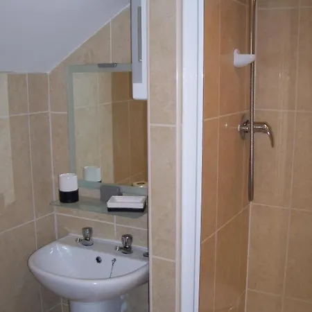 The Trafford 3* Blackpool