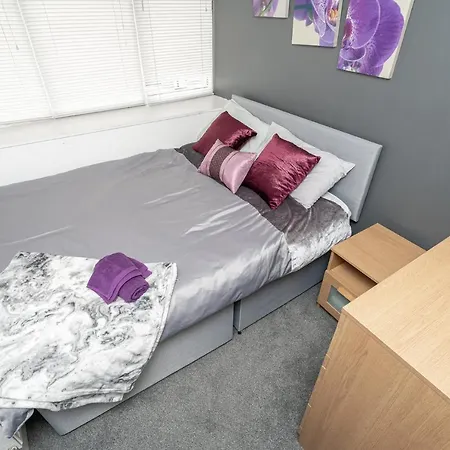 Apartment Hull Road Blackpool