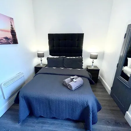Luxury Hottub & Jacuzzi Apartment Blackpool