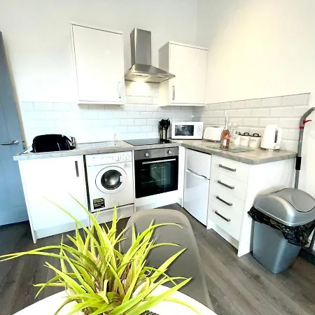 Luxury Hottub & Jacuzzi Apartment