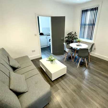 Apartment Luxury Hottub & Jacuzzi Blackpool