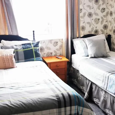Dunromin Hotel 3*