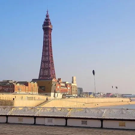 The Clevedon Couette-café Blackpool