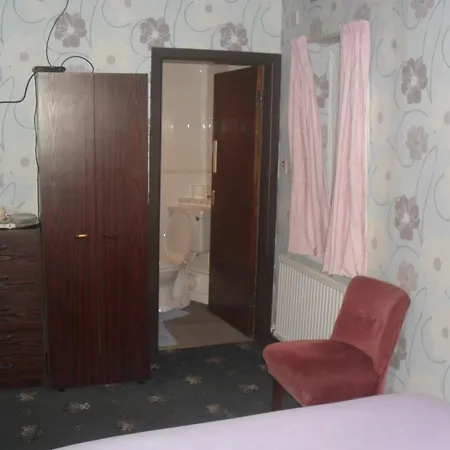 Balmoral Bed & Breakfast 4*