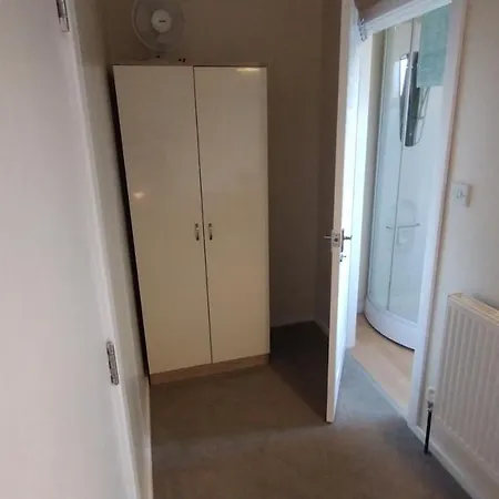 Shaftesbury 3*