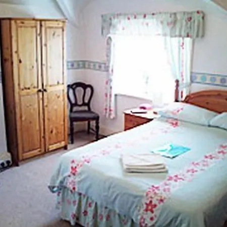 The Shepperton Guest house 3*